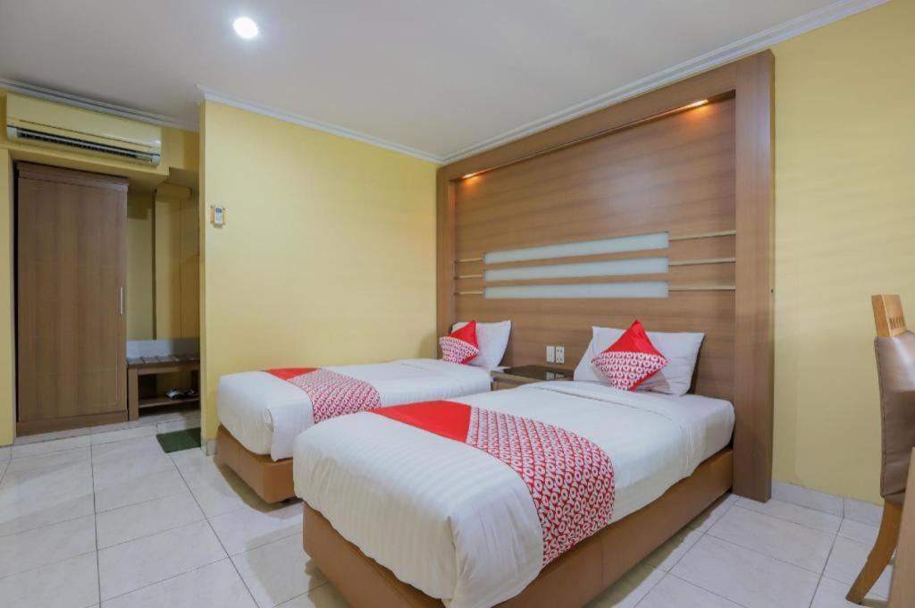 Hotel Senen Indah Syariah Джакарта Экстерьер фото