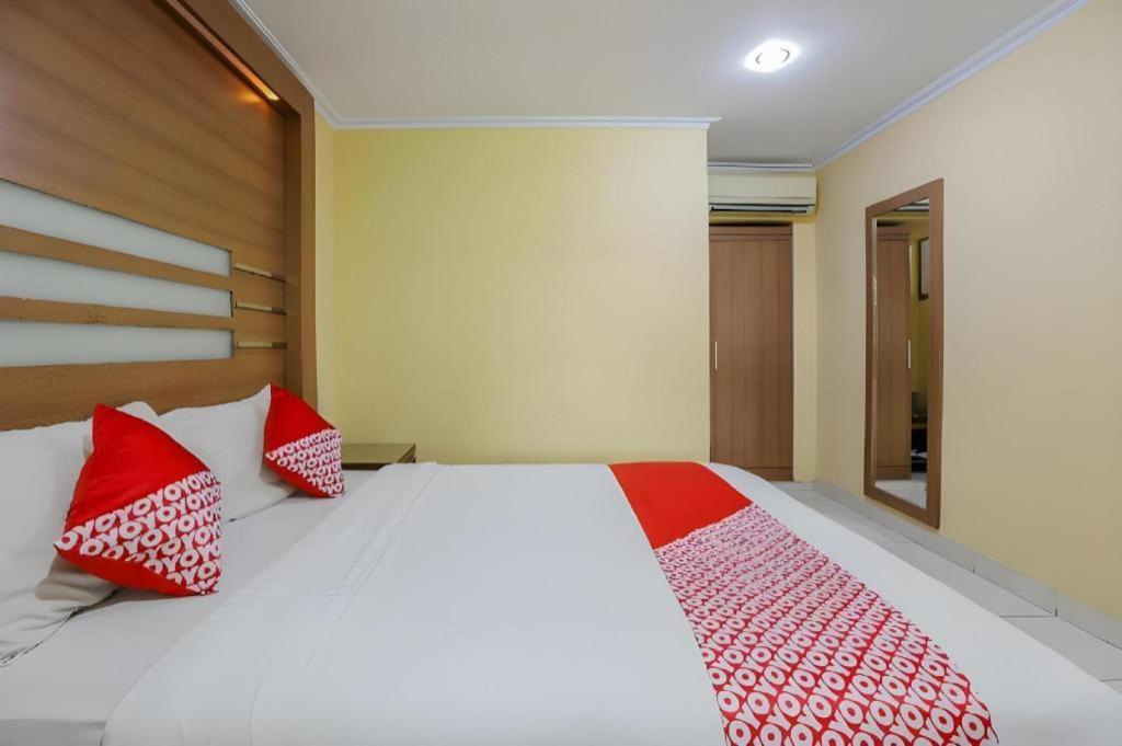 Hotel Senen Indah Syariah Джакарта Экстерьер фото