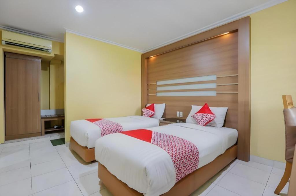 Hotel Senen Indah Syariah Джакарта Экстерьер фото