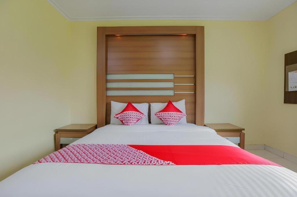 Hotel Senen Indah Syariah Джакарта Экстерьер фото